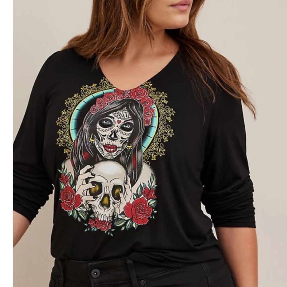 TORRID NWT GRAPHIC CLASSIC FIT SUPER SOFT LONG SLEEVE HOODIE - Picture 2 of 6